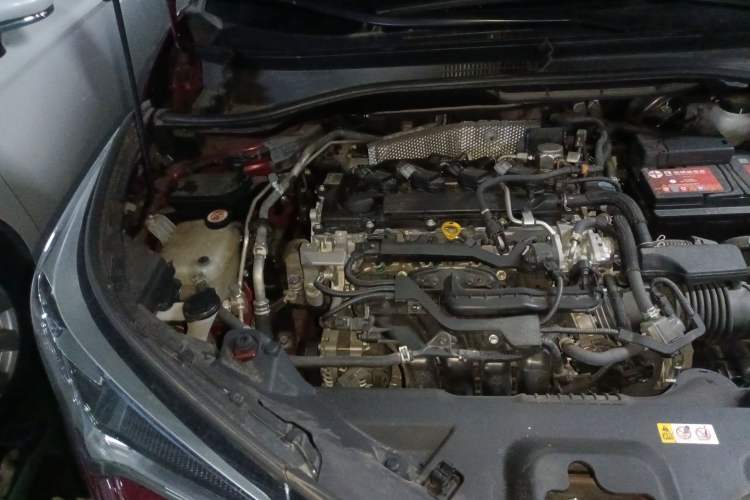 Used Toyota IZOA 2020 2.0L Yichi Version Engine Bay Right