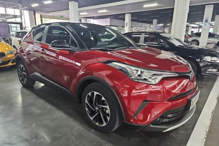 Used Toyota IZOA 2020 2.0L Yichi Version Exterior 2