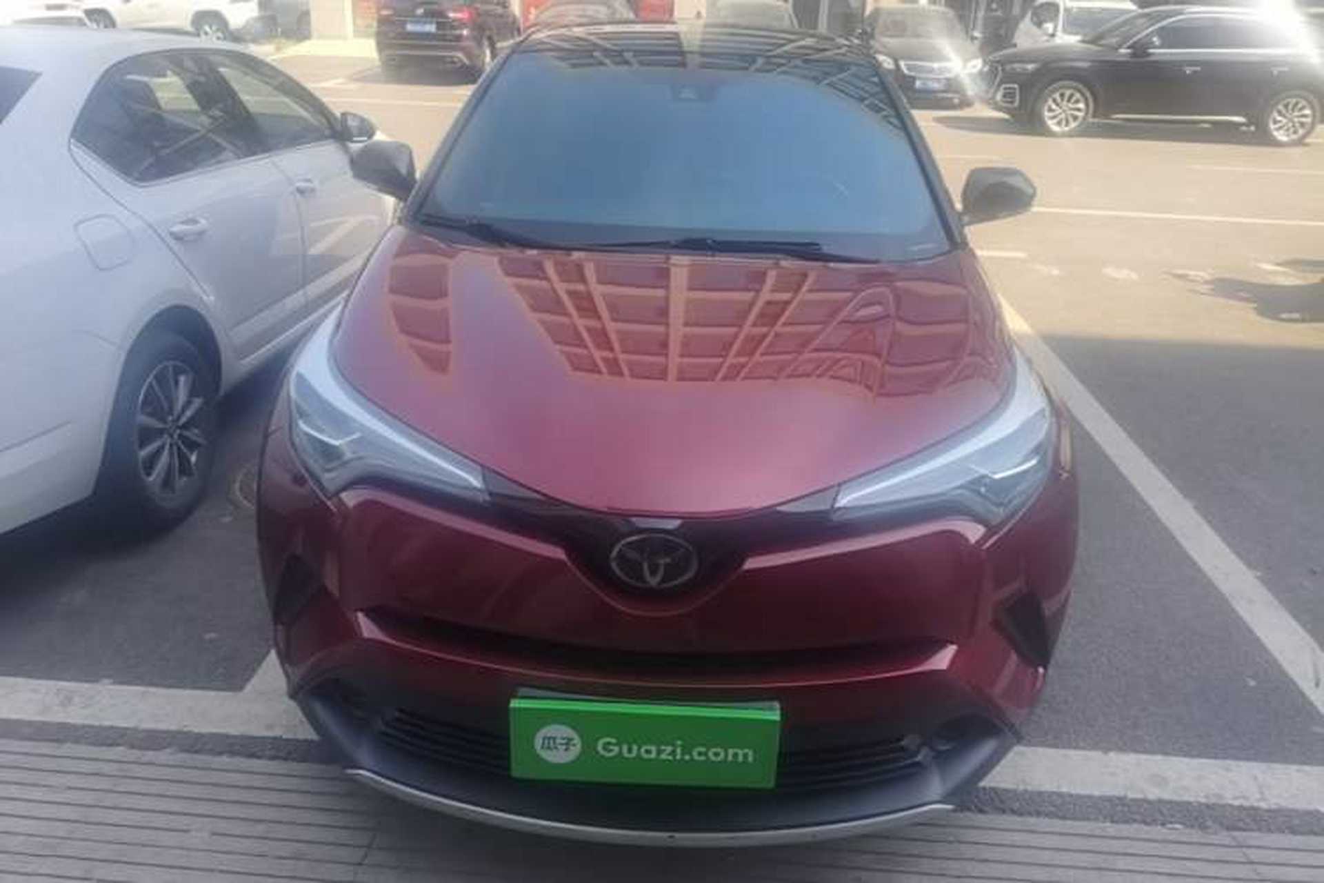 Used Toyota IZOA 2020 2.0L Yichi Version Front