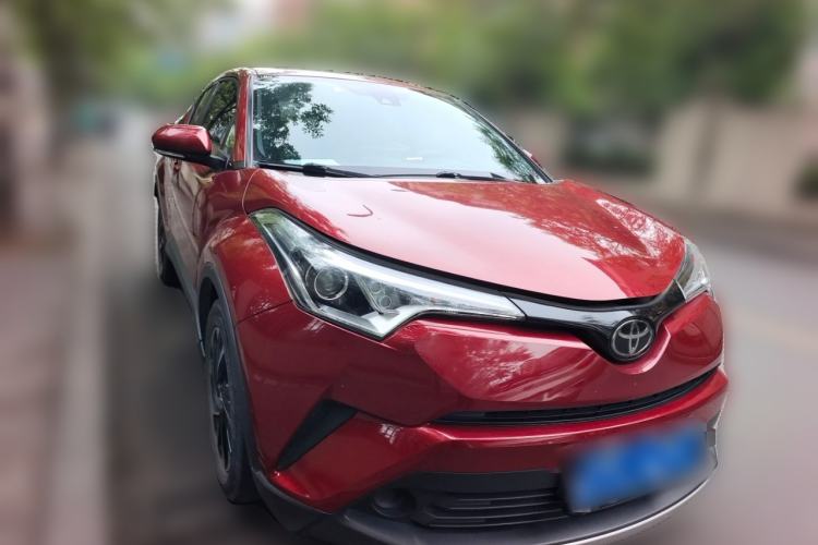 Used Toyota IZOA 2020 2.0L Enjoy Edition Front Right 45 Deg