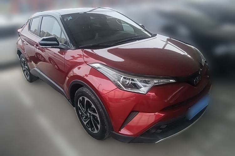 Used Toyota IZOA 2020 2.0L Enjoy Edition Front Right 45 Deg