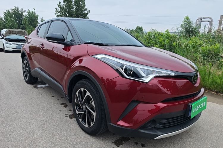 Used Toyota IZOA 2020 2.0L Yi Xiang CARE Front Right 45 Deg