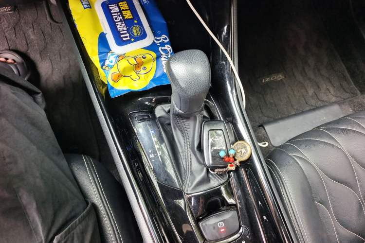 Used Toyota IZOA 2020 2.0L Enjoy Edition Gear Lever