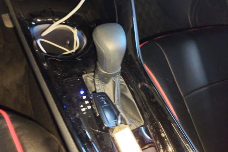 Used Toyota IZOA 2020 2.0L Enjoy Edition Gear Lever