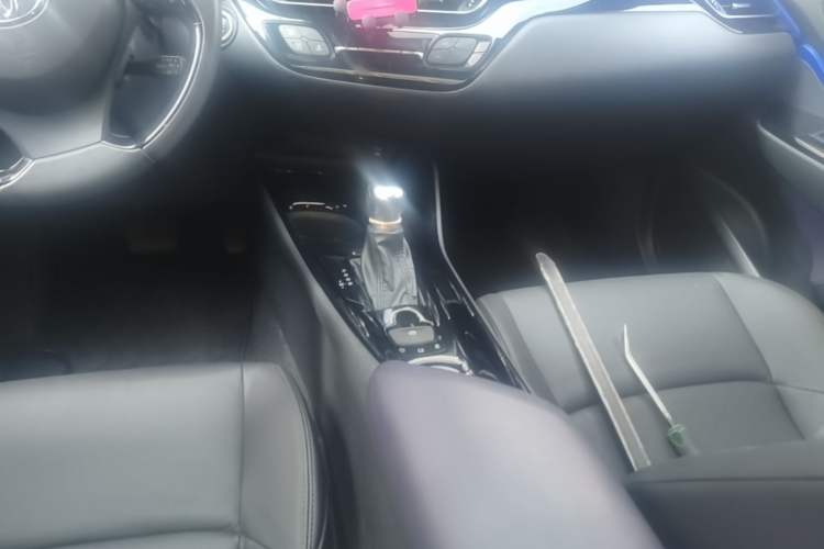 Used Toyota IZOA 2020 2.0L Yichi Version Gear Lever