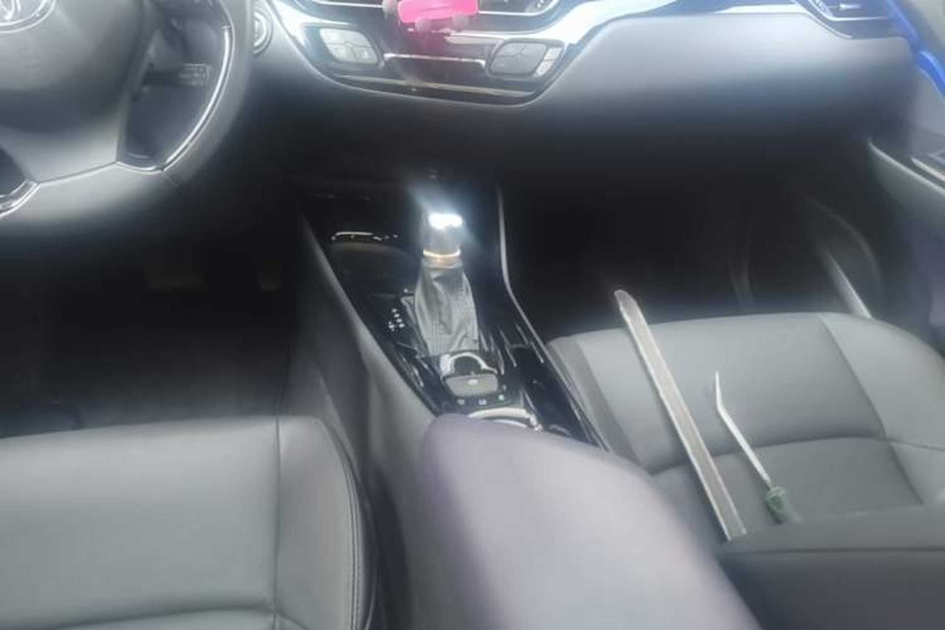 Used Toyota IZOA 2020 2.0L Yichi Version Gear Lever