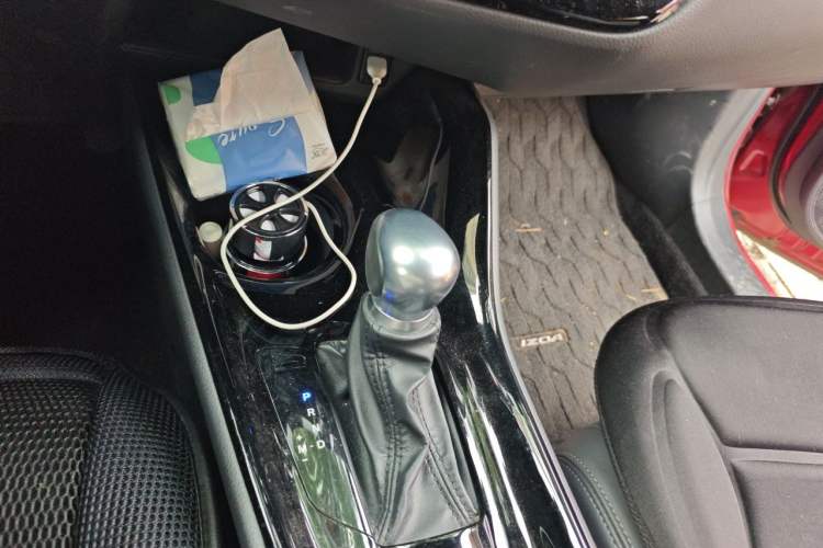 Used Toyota IZOA 2020 2.0L Yichi Version Gear Lever