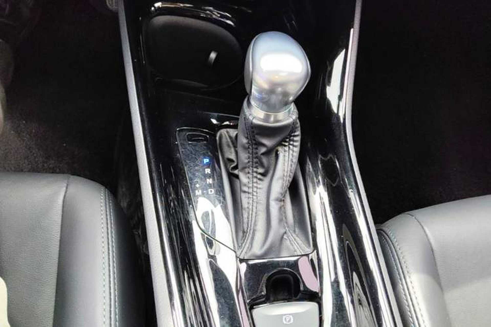Used Toyota IZOA 2020 2.0L Yichi Version Gear Lever