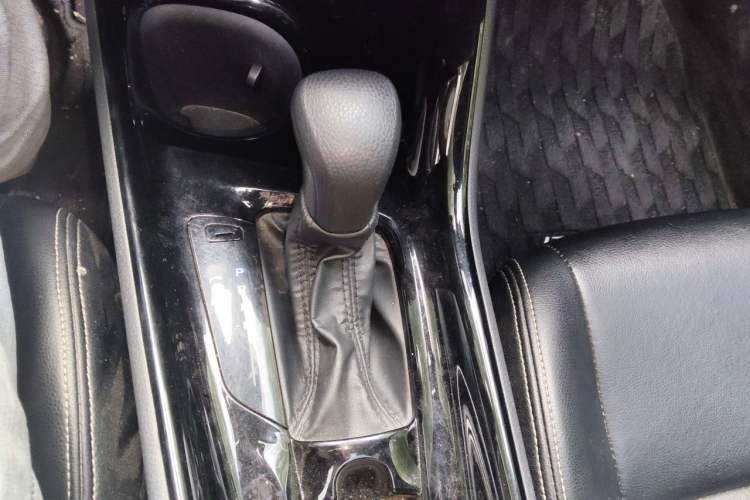 Used Toyota IZOA 2020 2.0L Enjoy Edition Gear Lever