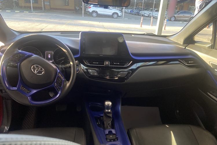 Used Toyota IZOA 2020 2.0L Yichi Version Interior 1