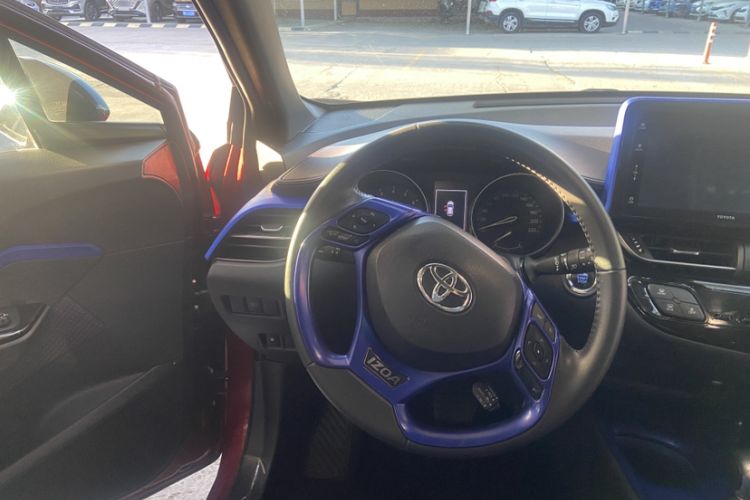 Used Toyota IZOA 2020 2.0L Yichi Version Interior 2