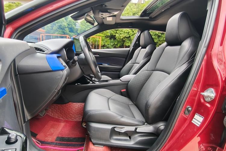 Used Toyota IZOA 2020 2.0L Yichi Version Interior 4