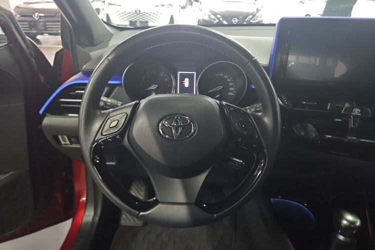 Used Toyota IZOA 2020 2.0L Yichi Version Interior 5