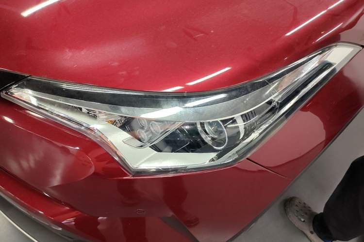 Used Toyota IZOA 2020 2.0L Yi Xiang CARE Left Front Headlight
