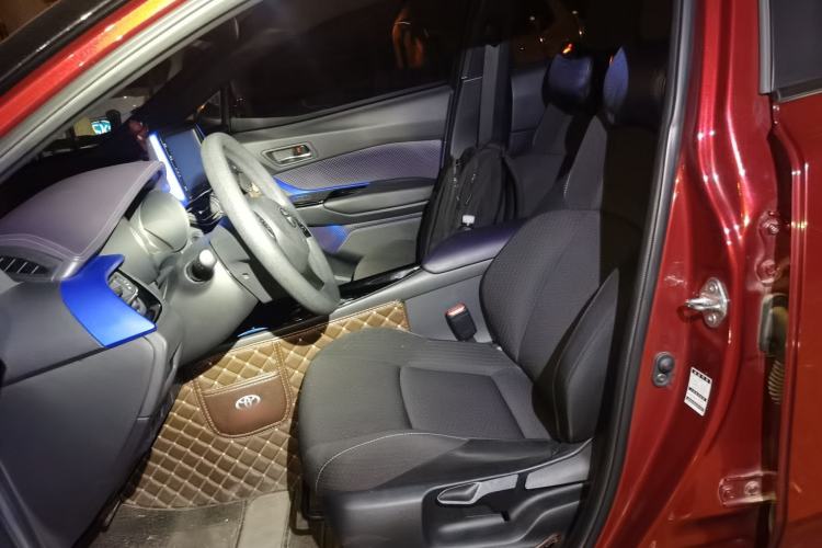 Used Toyota IZOA 2020 2.0L Enjoy Edition Left Front Seat