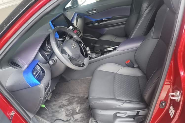 Used Toyota IZOA 2020 2.0L Yichi Version Left Front Seat