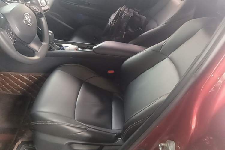 Used Toyota IZOA 2020 2.0L Enjoy Edition Left Front Seat