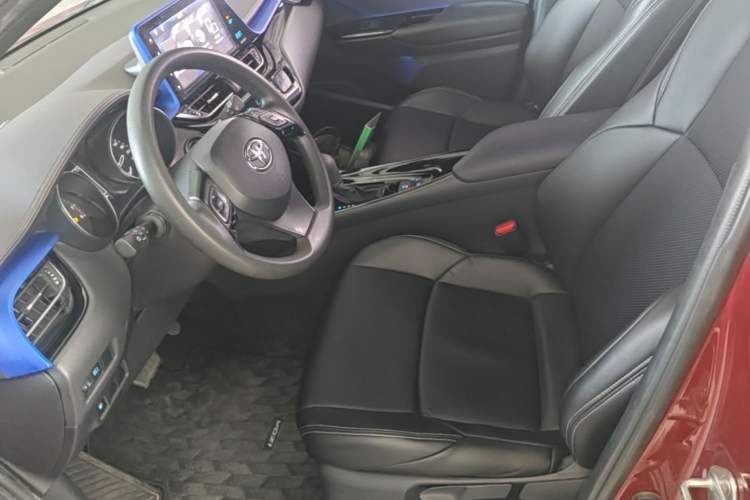 Used Toyota IZOA 2020 2.0L Enjoy Edition Left Front Seat