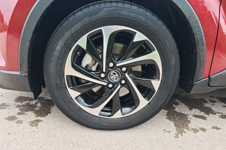 Used Toyota IZOA 2020 2.0L Yi Xiang CARE Left Front Wheel Hub