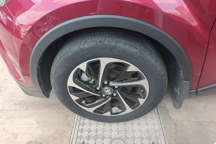 Used Toyota IZOA 2020 2.0L Yi Xiang CARE Left Front Wheel Hub