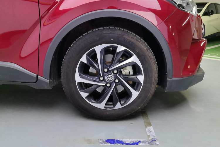 Used Toyota IZOA 2020 2.0L Yichi Version Left Front Wheel Hub