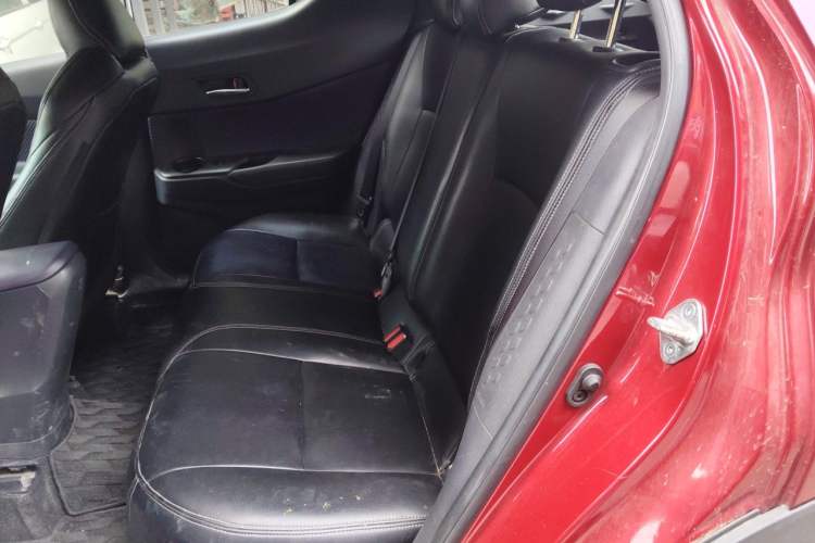 Used Toyota IZOA 2020 2.0L Enjoy Edition Left Rear Seat