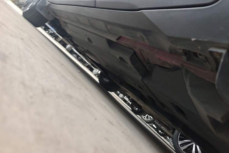 Used Toyota IZOA 2020 2.0L Yi Xiang CARE Left Side Sill