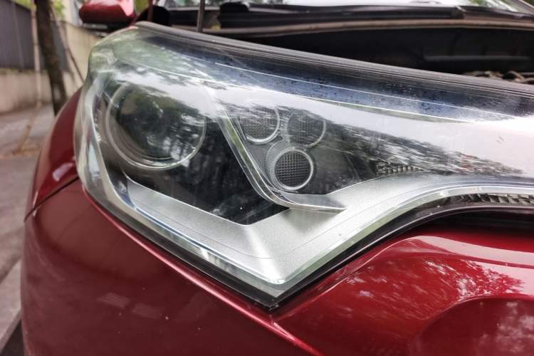Used Toyota IZOA 2020 2.0L Enjoy Edition Right Front Headlight