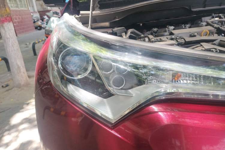 Used Toyota IZOA 2020 2.0L Enjoy Edition Right Front Headlight