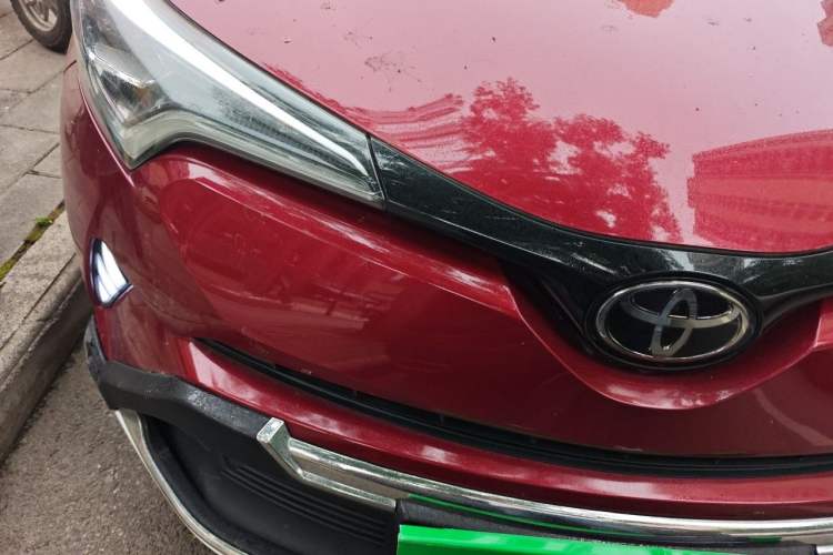 Used Toyota IZOA 2020 2.0L Yichi Version Right Front Headlight
