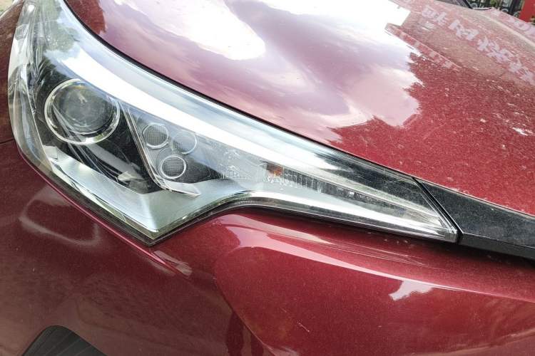 Used Toyota IZOA 2020 2.0L Enjoy Edition Right Front Headlight