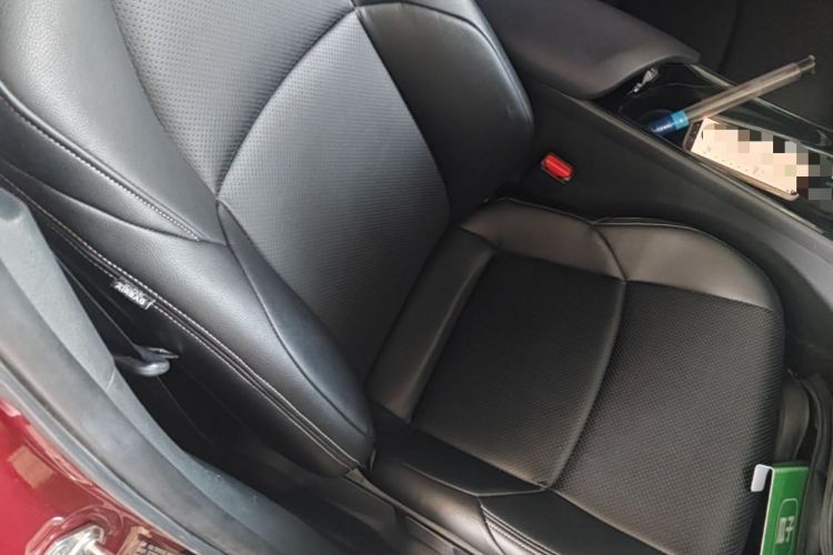 Used Toyota IZOA 2020 2.0L Enjoy Edition Right Front Seat