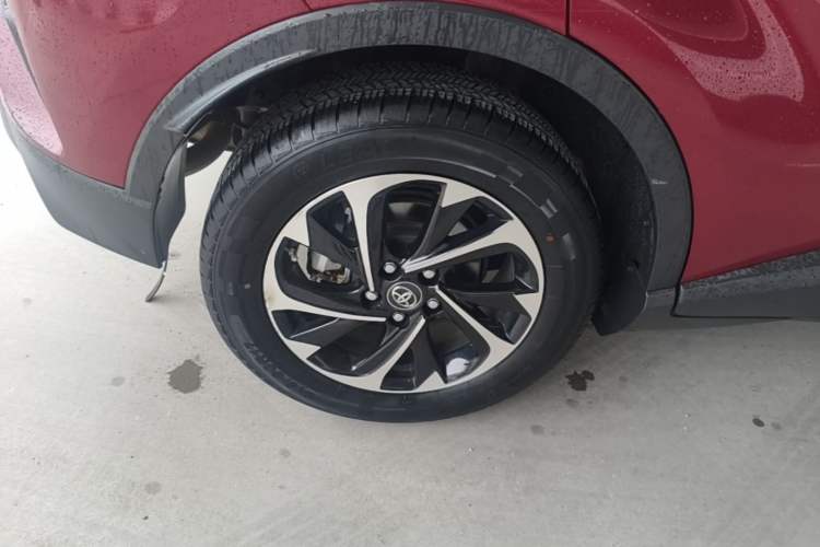 Used Toyota IZOA 2020 2.0L Yichi Version Right Rear Wheel Hub