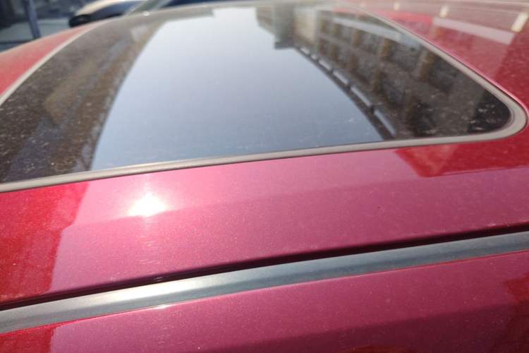 Used Toyota IZOA 2020 2.0L Yi Xiang CARE Roof