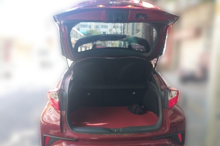 Used Toyota IZOA 2020 2.0L Enjoy Edition Trunk