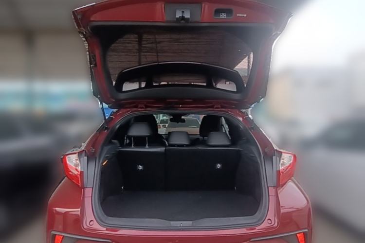 Used Toyota IZOA 2020 2.0L Enjoy Edition Trunk