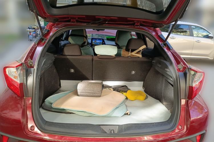 Used Toyota IZOA 2020 2.0L Enjoy Edition Trunk