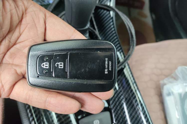 Used Toyota IZOA 2020 2.0L Enjoy Edition Vehicle Key