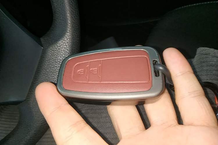 Used Toyota IZOA 2020 2.0L Enjoy Edition Vehicle Key