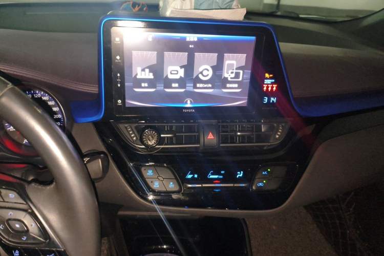 Used Toyota IZOA 2020 2.0L Yichi Version Audio And AC Panel