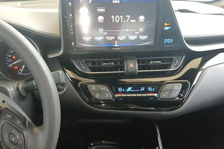 Used Toyota IZOA 2020 2.0L Yi Xiang CARE Audio And AC Panel