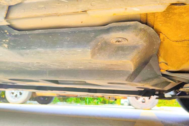 Used Toyota IZOA 2020 2.0L Yi Xiang CARE Chassis Front Right