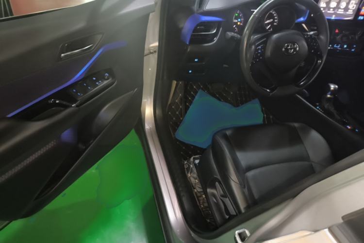 Used Toyota IZOA 2020 2.0L Yichi Version Driver Seat