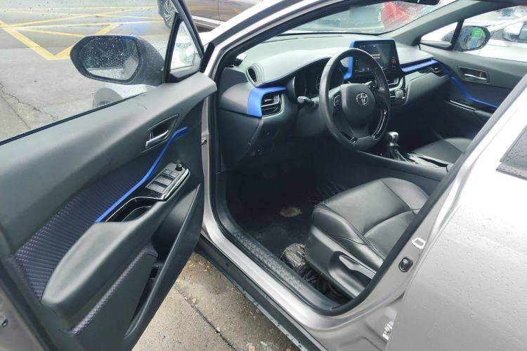 Used Toyota IZOA 2020 2.0L Yichi Version Driver Seat
