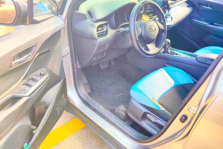Used Toyota IZOA 2020 2.0L Yi Xiang CARE Driver Seat
