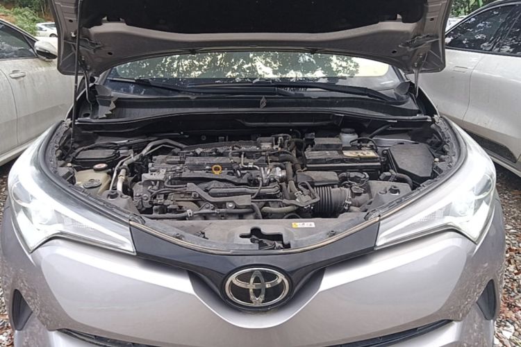 Used Toyota IZOA 2020 2.0L Yichi Version Engine Bay