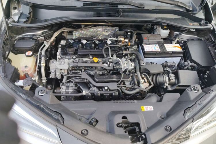 Used Toyota IZOA 2020 2.0L Yichi Version Engine Bay