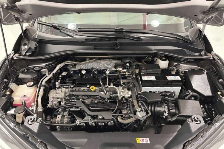 Used Toyota IZOA 2020 2.0L Yi Xiang CARE Engine Bay