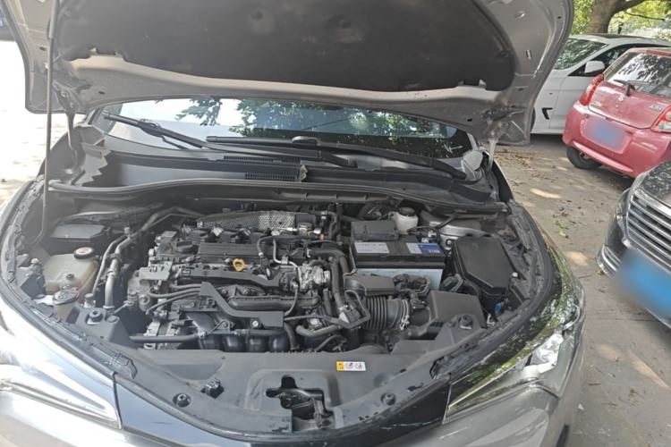 Used Toyota IZOA 2020 2.0L Enjoy Edition Engine Bay