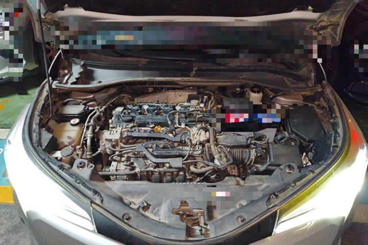 Used Toyota IZOA 2020 2.0L Yichi Version Engine Bay
